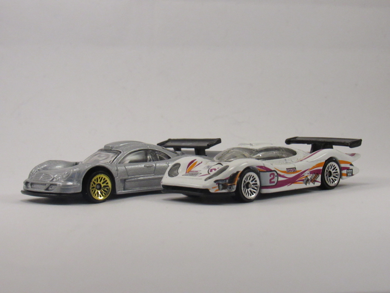Illustration for article titled Teutonic Tuesday: 911 GT1